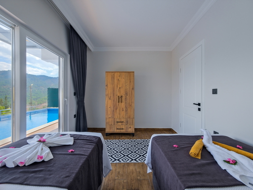  gece  -  Kasım
  | Fethiye Yakacık'ta Isıtmalı Havuzlu Doğa Villası: 6 Kişilik Aile Tatili